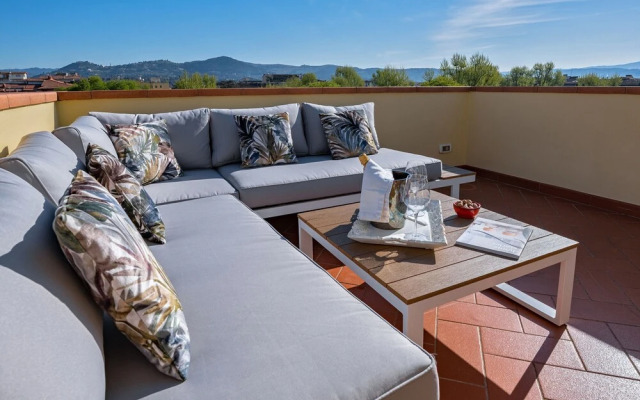 ApartmentsFlorence-Florentine Penthouse