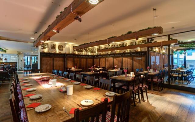 Centro Hotel Stern, Trademark Collection by Wyndham