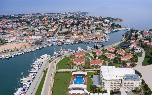 Sisus Marina Hotel