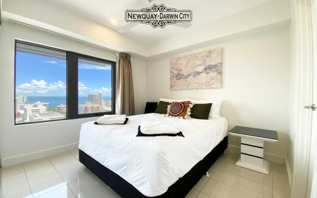 "NEWQUAY" Ideal Location & Views at PenthousePads
