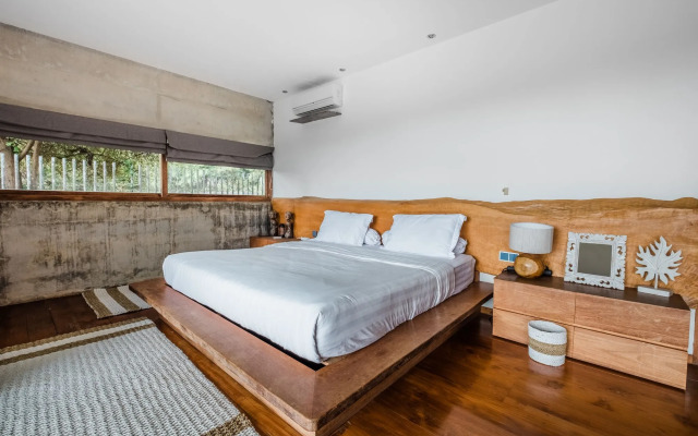 Jimbaran Balangan BeachFront Villa Nakar