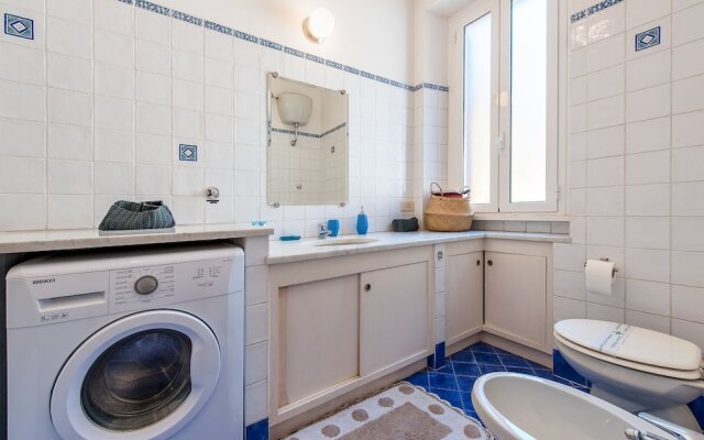 Spanish Steps Apartment