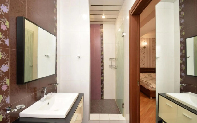 Northern Avenue, 2 bedrooms Unique ,Comfortable apartment HH597