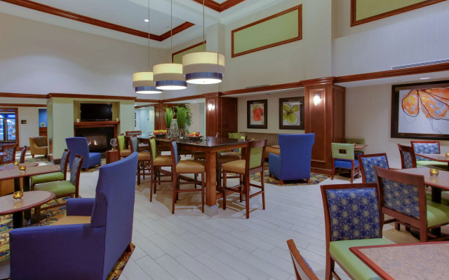 Hampton Inn & Suites Fredericksburg South