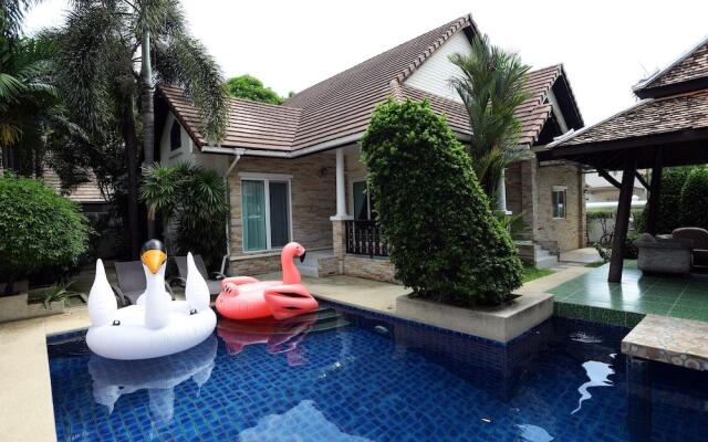 Green Residence Pool Villa