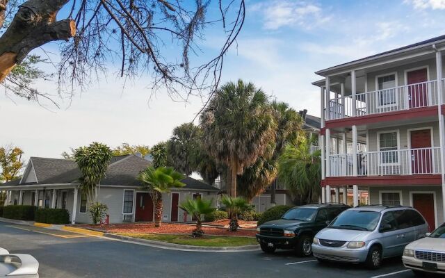 InTown Suites Extended Stay Orlando FL - South