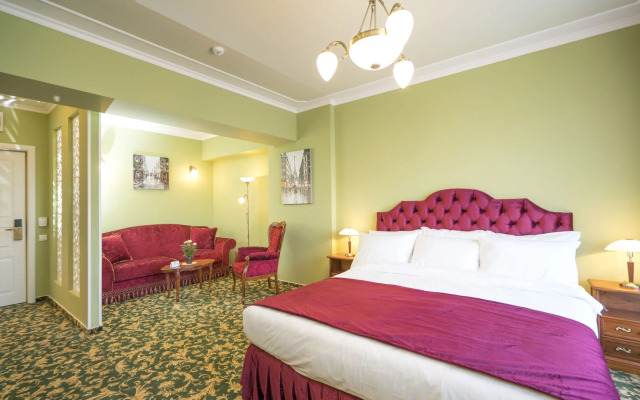 Studio One Accommodation Suites