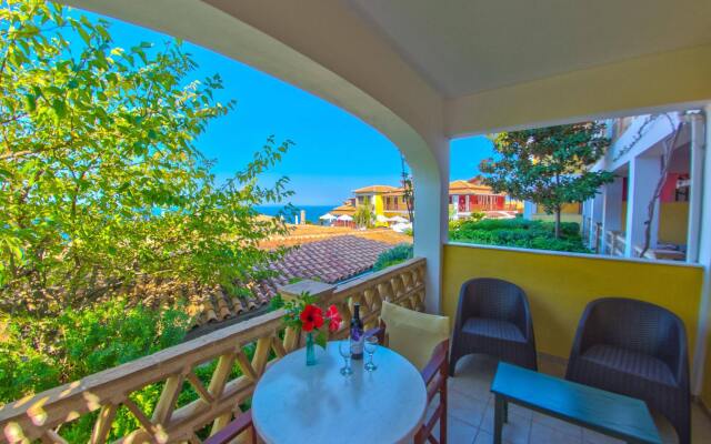 Sea View Village - Studios & Apartments