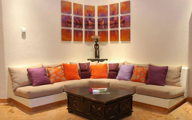 Porto Playa Condo Hotel & Beachclub