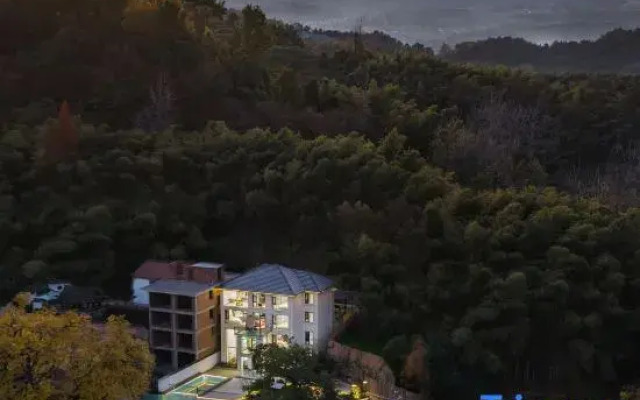 Tonglu Cangqiongjingshe Homestay