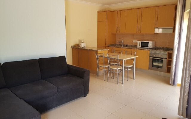 Oura Pereira Apartments