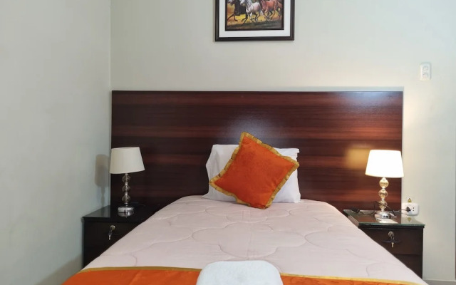Hotel Los Nogales