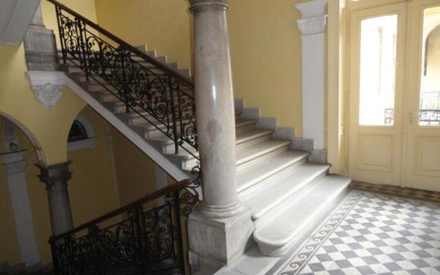 Boudoir Budapest Apartment