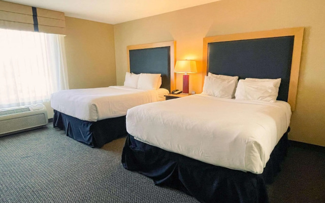 Cambria Suites Appleton