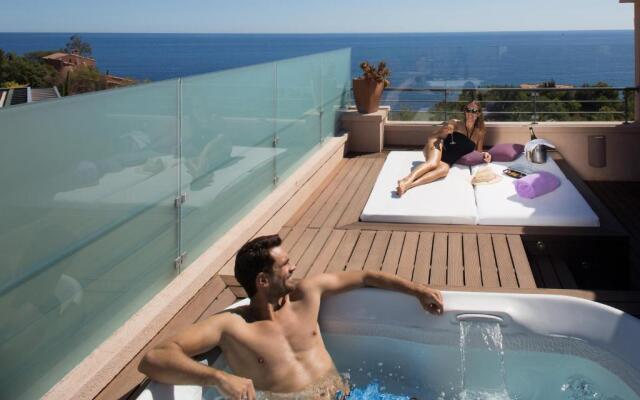 Tiara Yaktsa Côte d'Azur