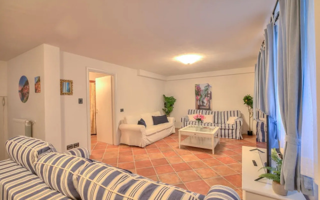 Borgo Belvedere Apartment With Lake View