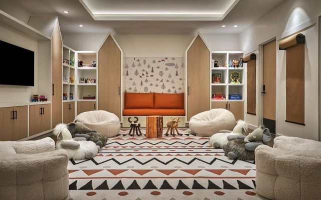 P Ndry 3206 in Park City