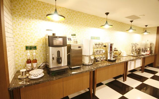 Kindness Hotel Houyi Jiuru