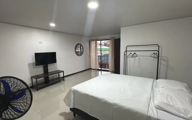 Airport SJO5 min -Marianas Apartments