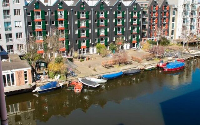 Hotel Falcon Plaza Centre