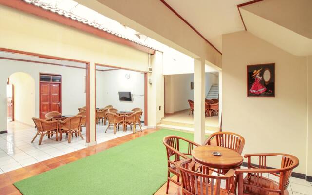 Hotel Astria Graha