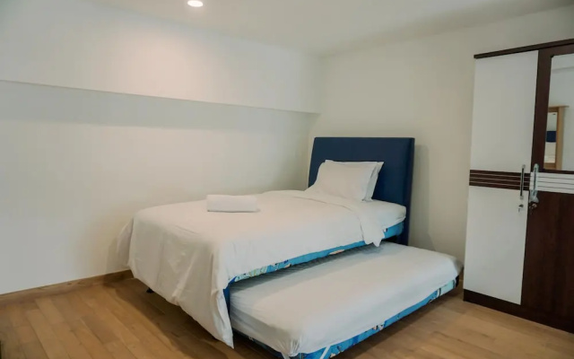 Exclusive And Homey 3Br Loft At Kingland Avenue Apartment