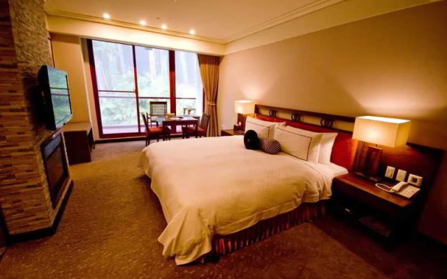 Alishan House - The Modern House