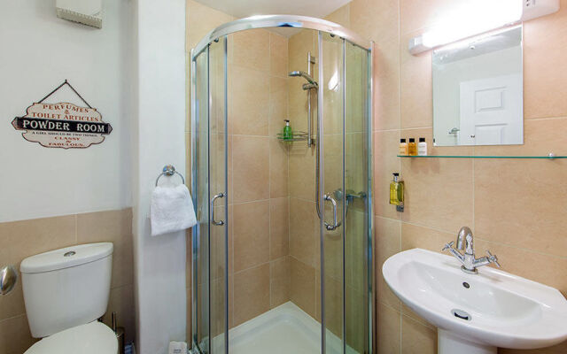 Woodside Guest House