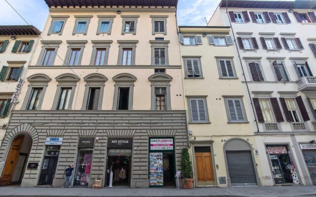 Casa MEDICI RICCARDI - 50mt da Piazza Duomo