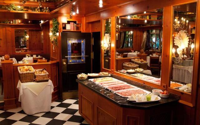 Hotel Stralsund und Herwig's