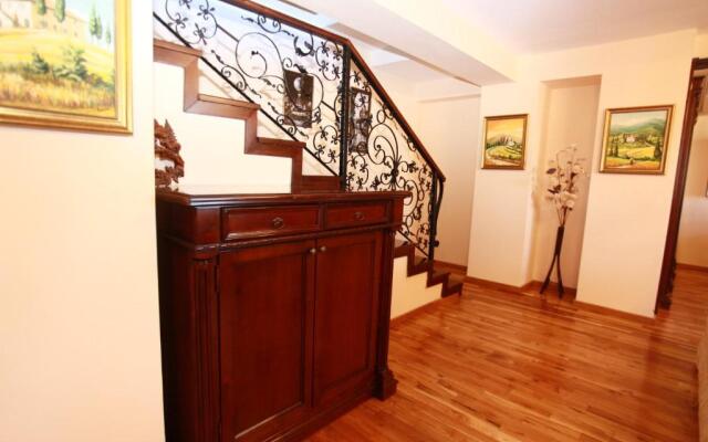 Penthouse Renasterii
