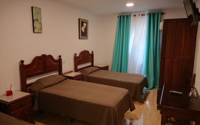 Hotel Manantiales