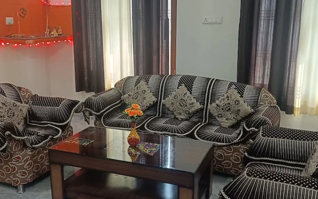 Hariom Home Stay By GRB