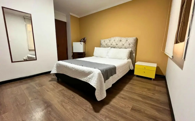 Ayenda 1032 Titas House