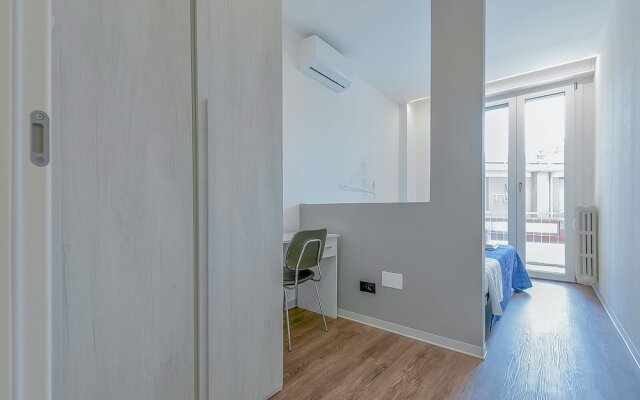 8 Bedroom Apartment in Reggio Emilia Center