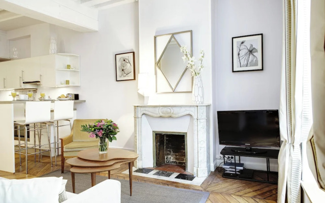 Paris Marais Central Residence