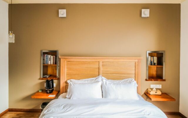 Zizai Garden Traveling with Hotel