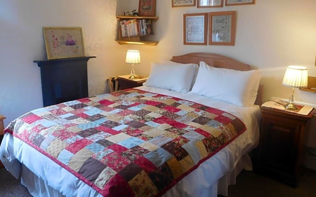 Oaklands Bed and Breakfast