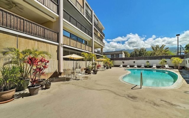 Downtown Air Conditioned Condo: Walk to Beaches