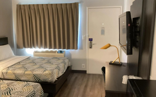 Motel 6 Reno, NV - Livestock Events Center