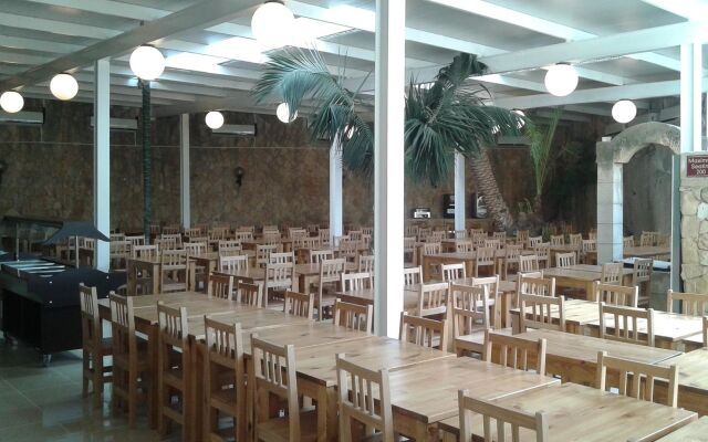 Beach Garden Hotel