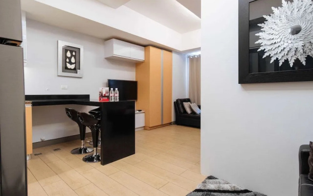 Reddoorz Premium @ Venice Luxury Bgc 2