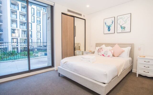 Lovely & Luxurious Townhouse In Zetland