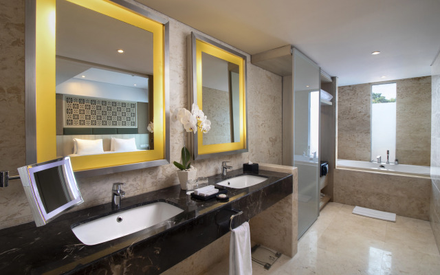 Sovereign Bali Hotel