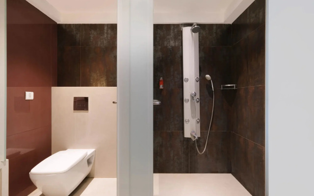 7 Apple Hotel Pimpri Pune