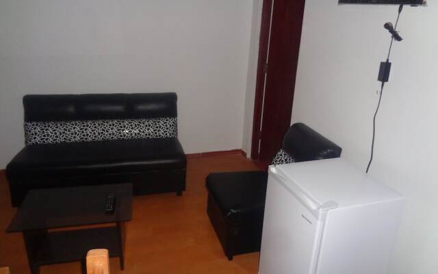 Hostal y Apartamentos Guest Home