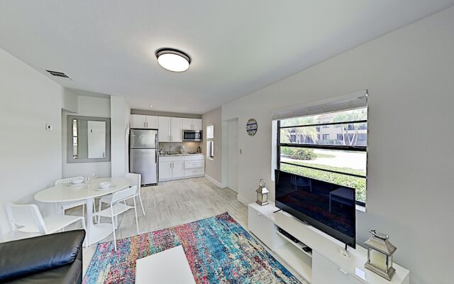 1959se3r 1 Bedroom Apts