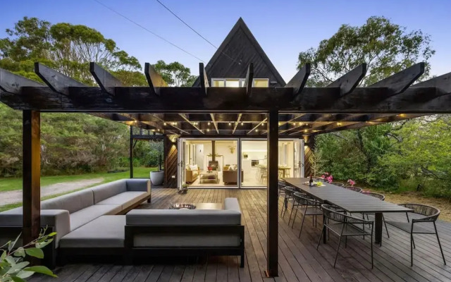 The Coast Country Cottage