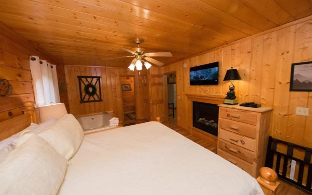 Drift Away - Two Bedroom Cabin