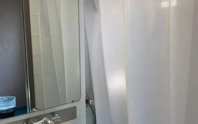 EGG HOTEL - HOTEL LES GENS DE MER Dieppe